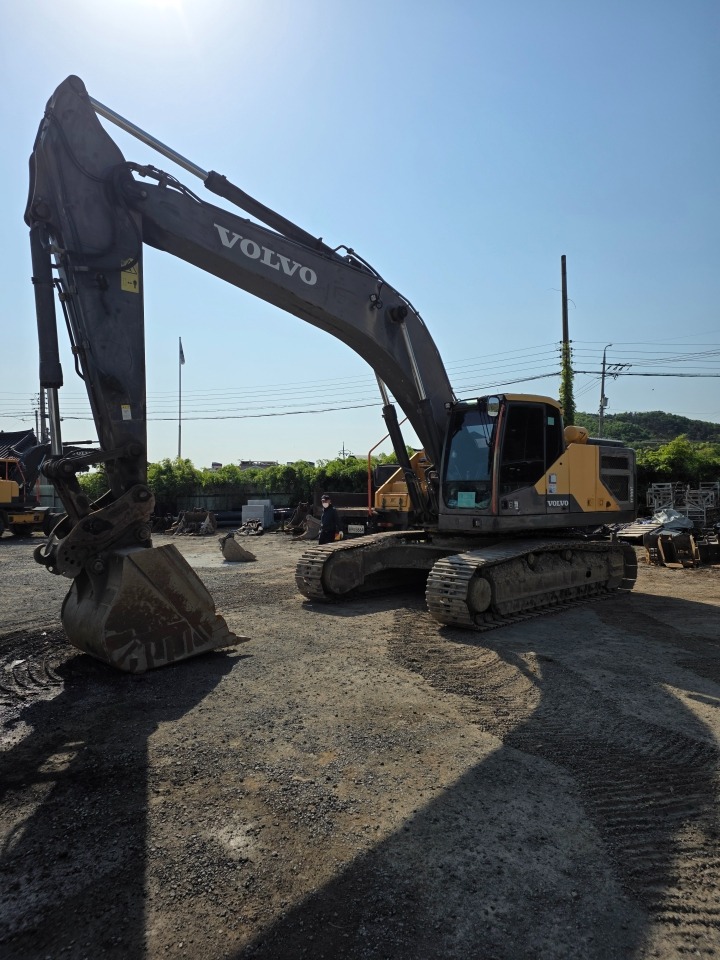 Volvo EC 300El
