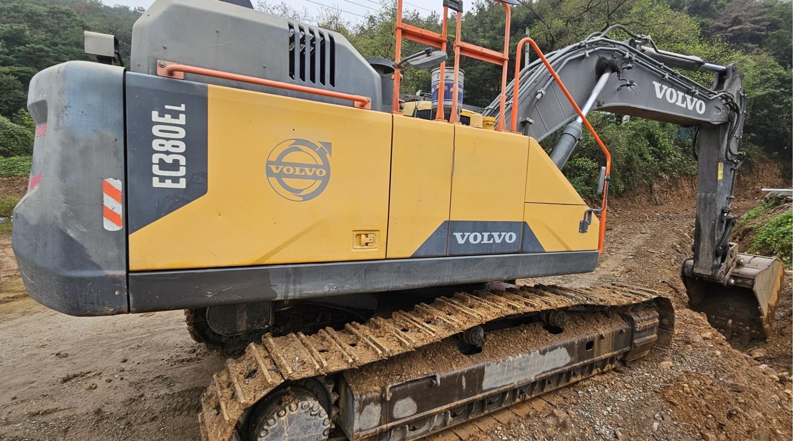 Excavadora Volvo EC380EL
